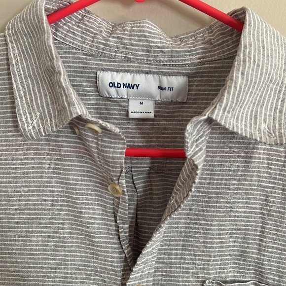 MEN'S button down sleeveless shirt - Picture 2 of 3